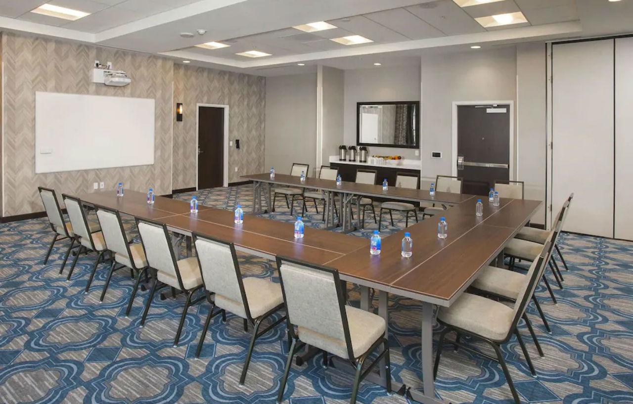 Hilton Garden Inn Burbank Los Angeles מראה חיצוני תמונה