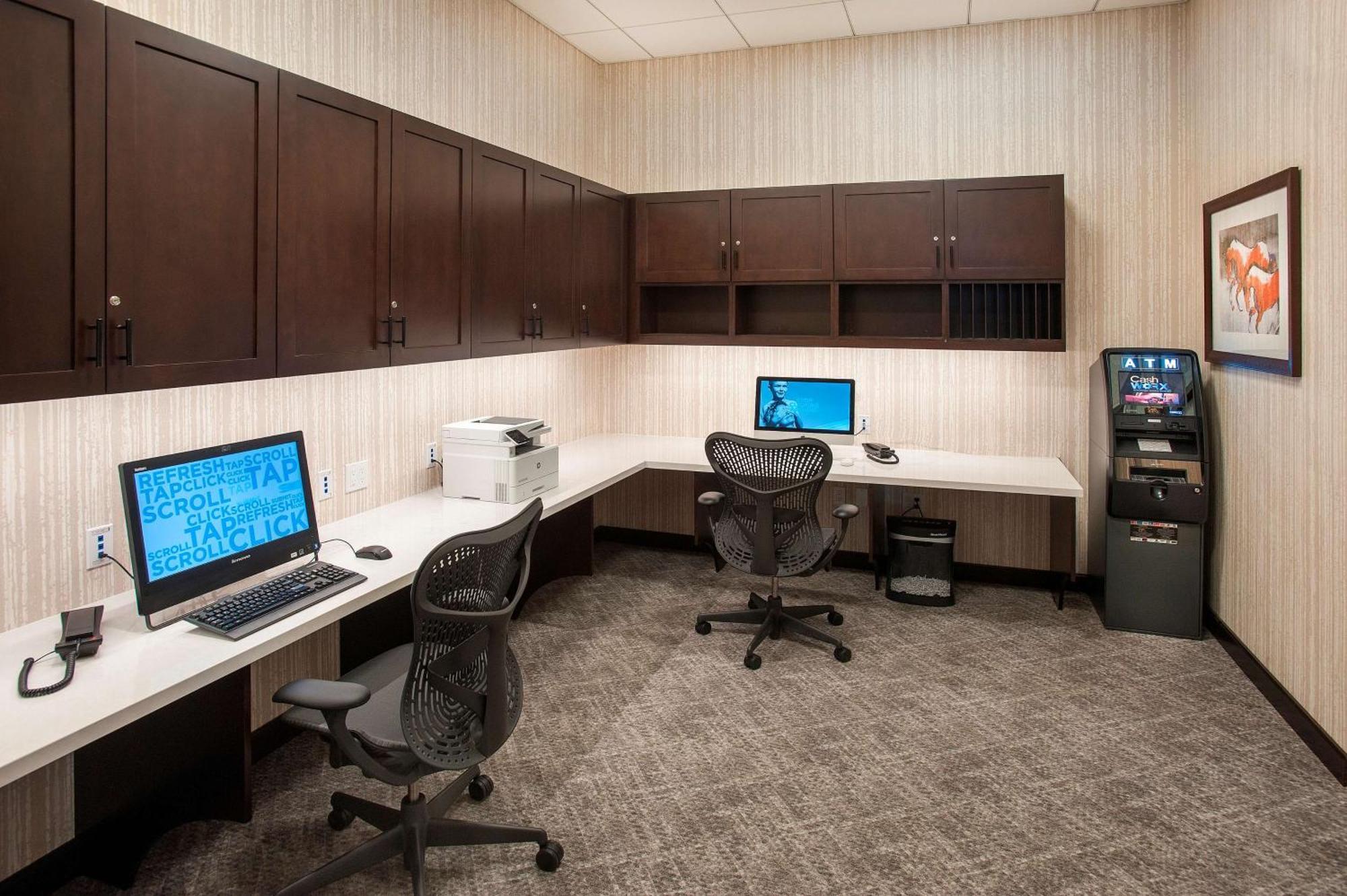Hilton Garden Inn Burbank Los Angeles מראה חיצוני תמונה