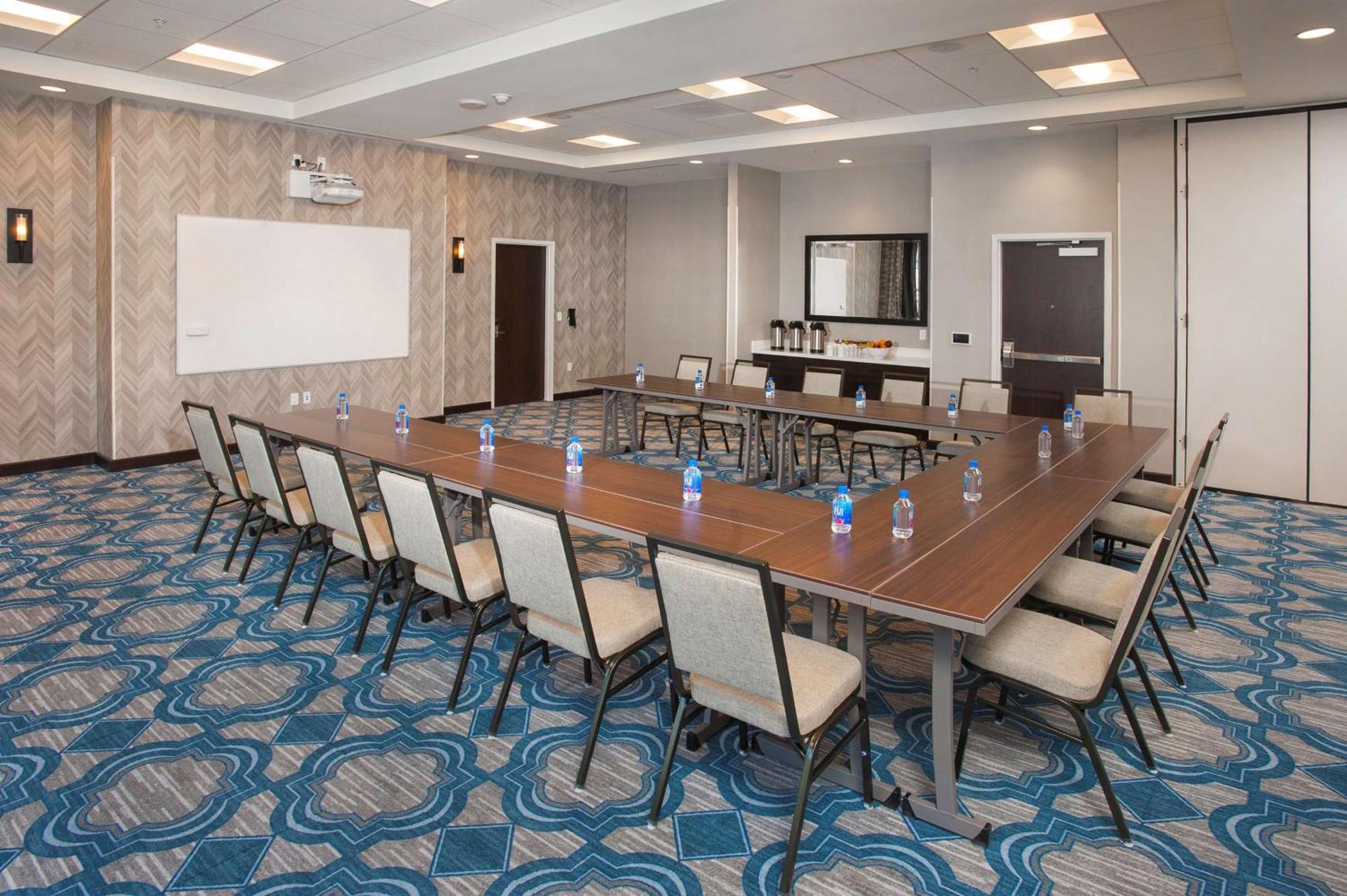 Hilton Garden Inn Burbank Los Angeles מראה חיצוני תמונה